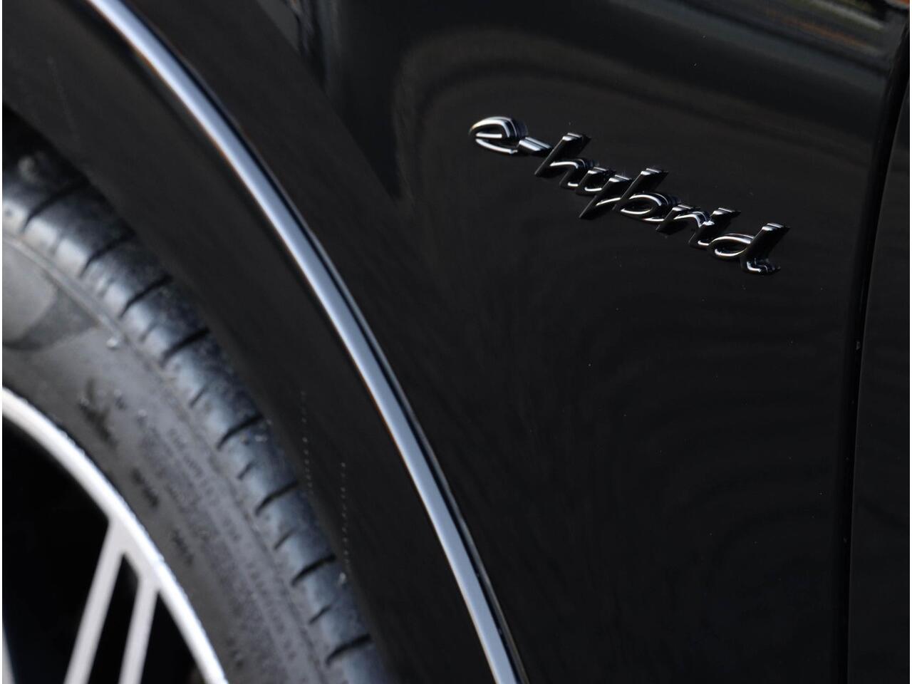 Porsche CAYENNE Coupé S e-Hybrid 520PK | Achterasbesturing | Pano | Softclose | SportChronoPlus