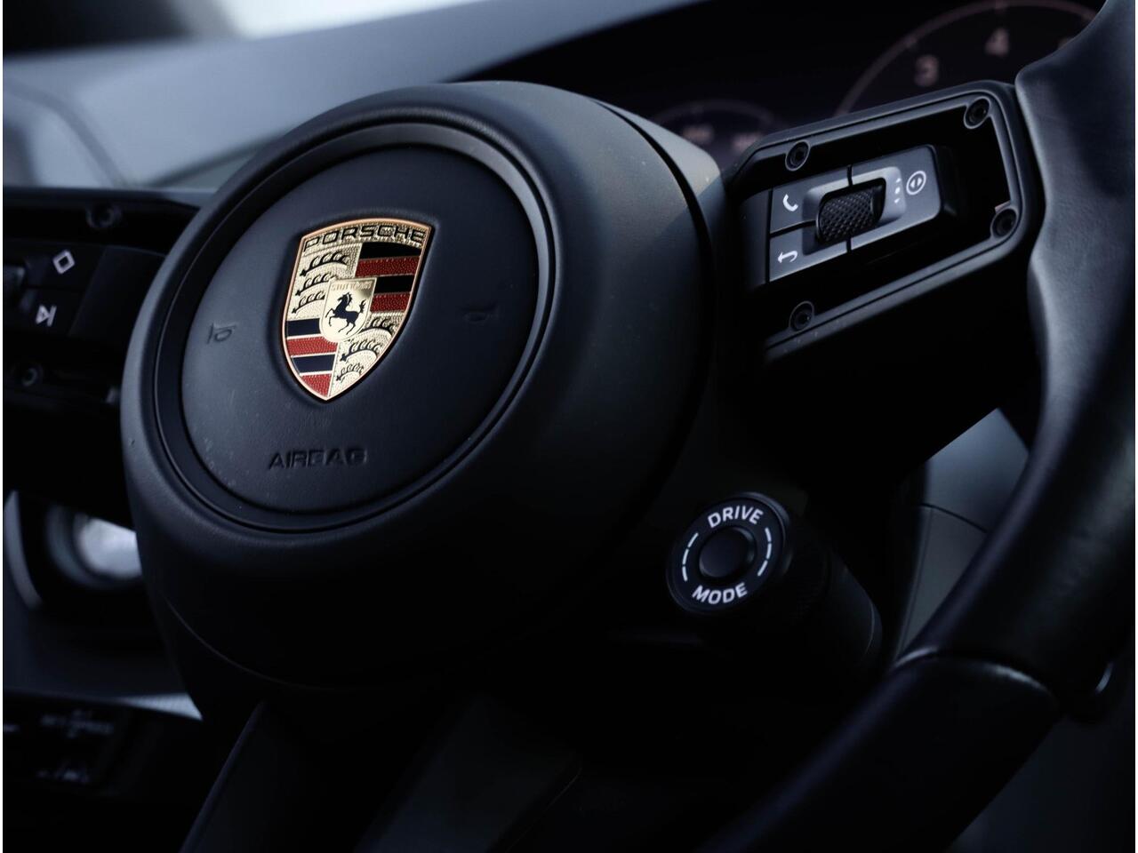 Porsche CAYENNE Coupé S e-Hybrid 520PK | Achterasbesturing | Pano | Softclose | SportChronoPlus