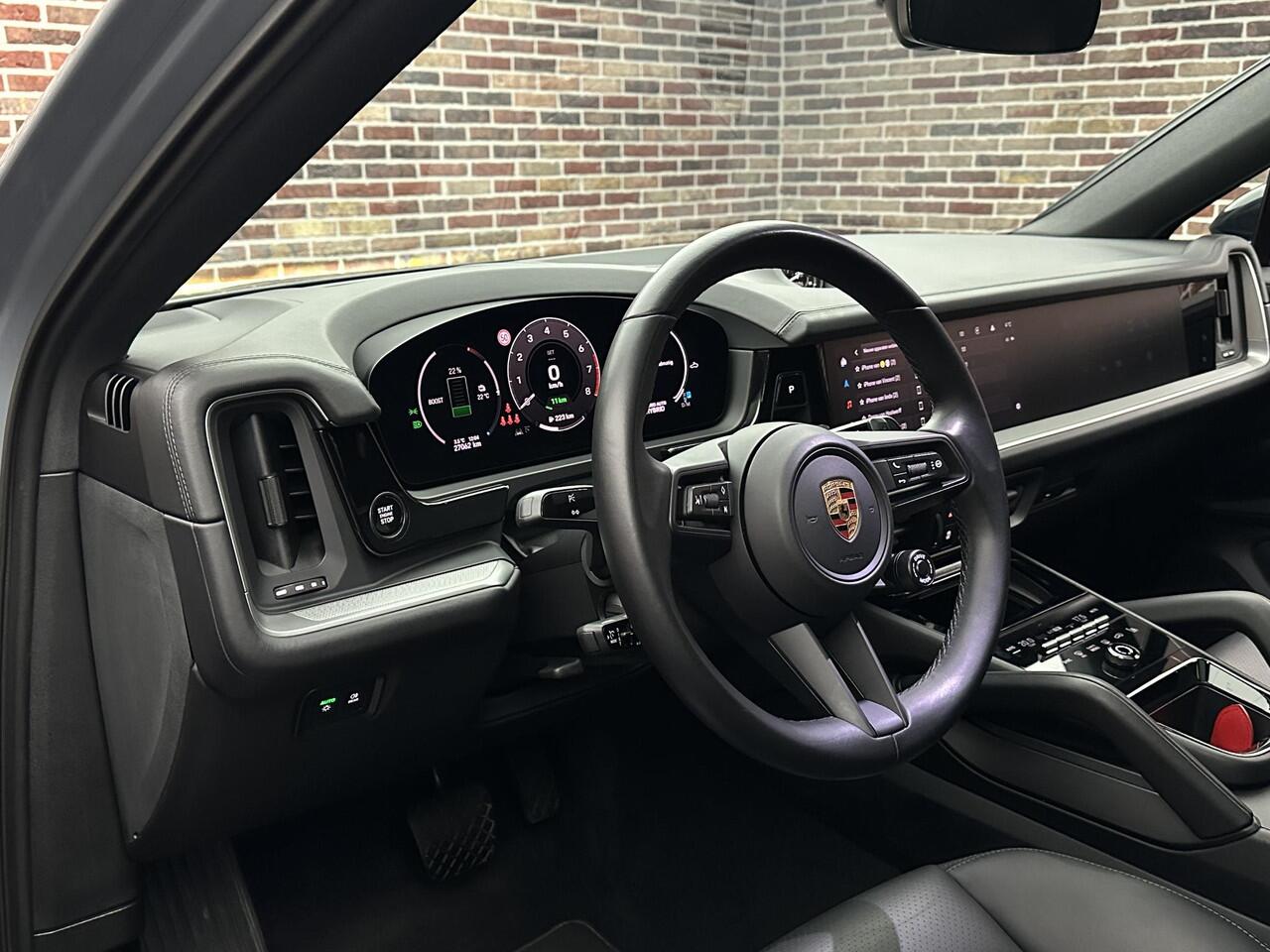 Porsche CAYENNE Coupé 3.0 E-Hybrid SportUitlaat Panorama Head Memory 1 Eig