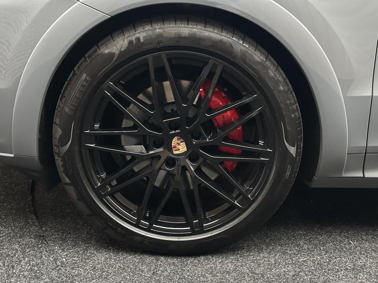 Porsche CAYENNE Coupé 3.0 E-Hybrid SportUitlaat Panorama Head Memory 1 Eig