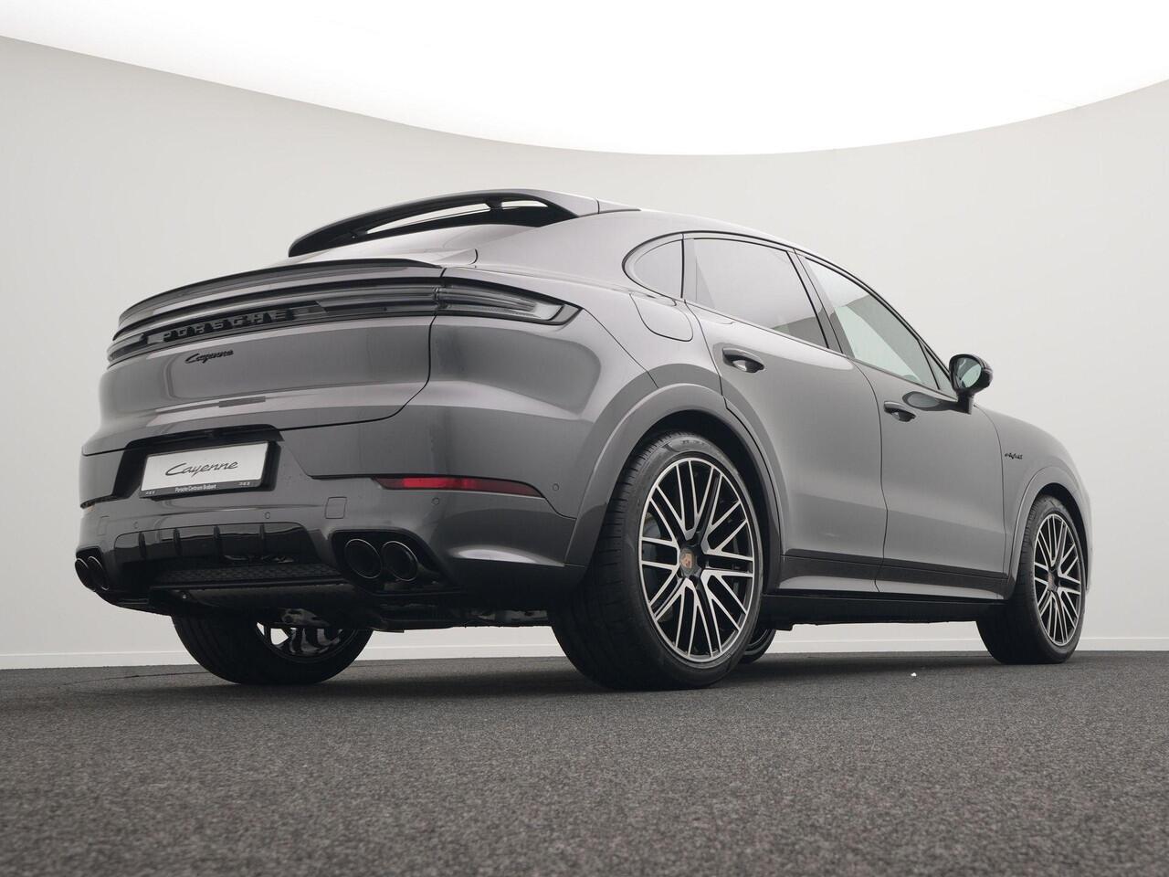 Porsche CAYENNE E-Hybrid