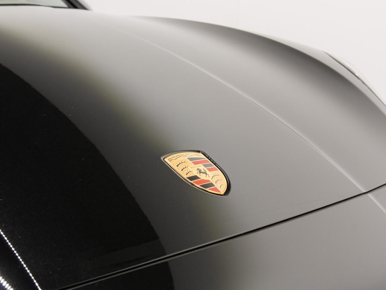 Porsche CAYENNE E-Hybrid Coupé