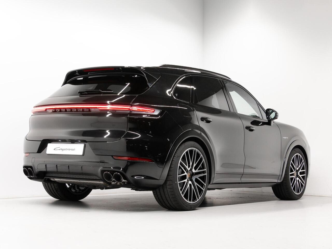 Porsche CAYENNE E-Hybrid