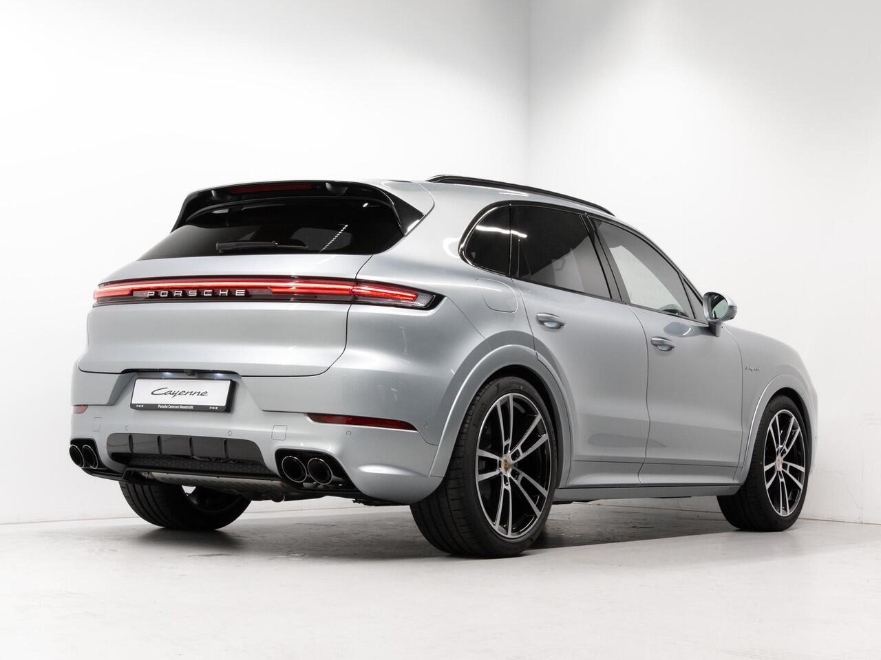 Porsche CAYENNE E-Hybrid