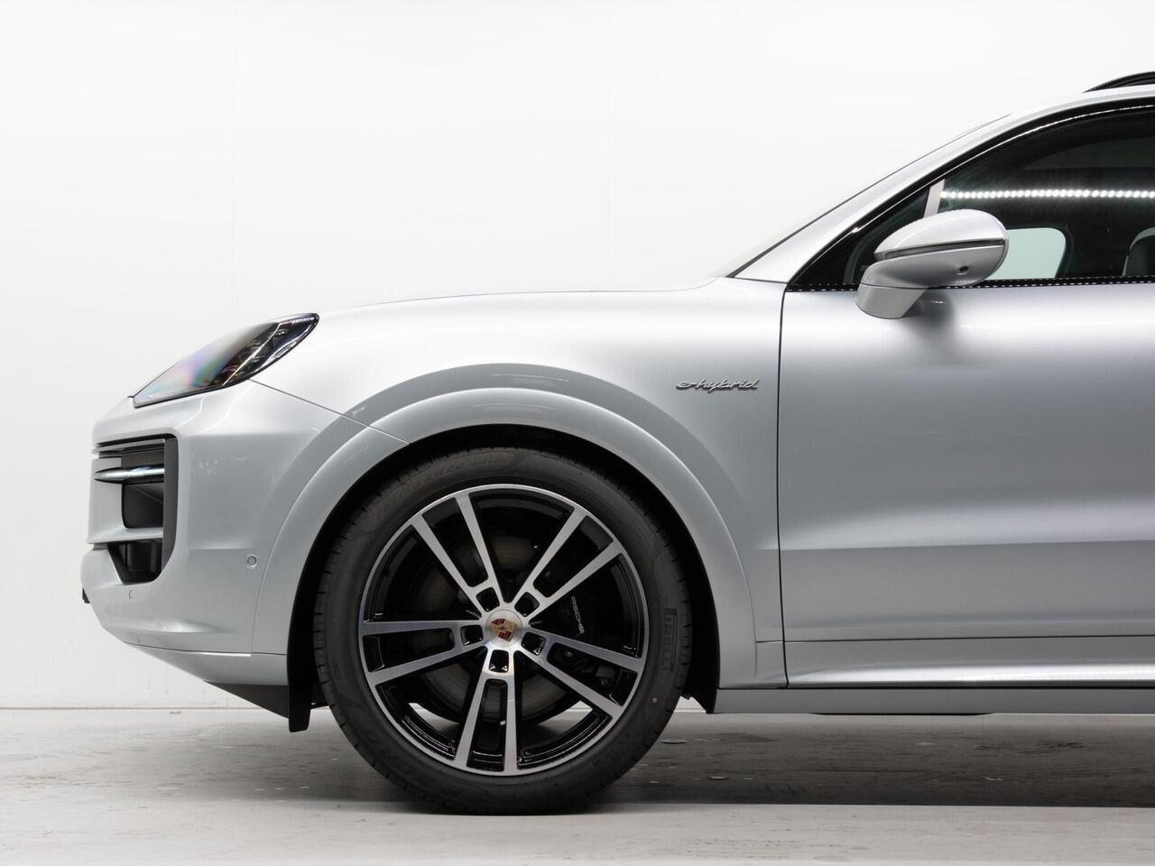 Porsche CAYENNE E-Hybrid
