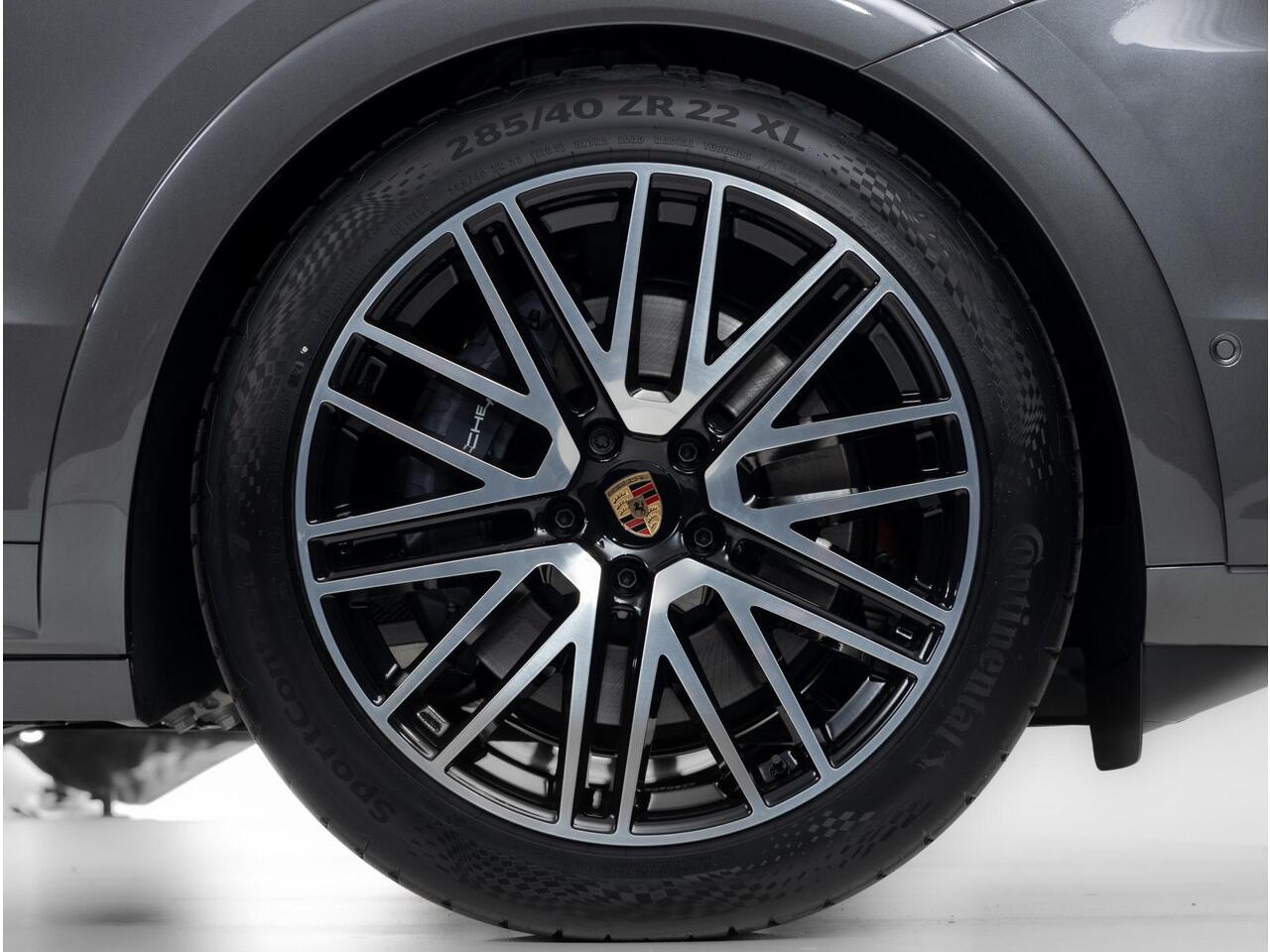 Porsche CAYENNE E-Hybrid