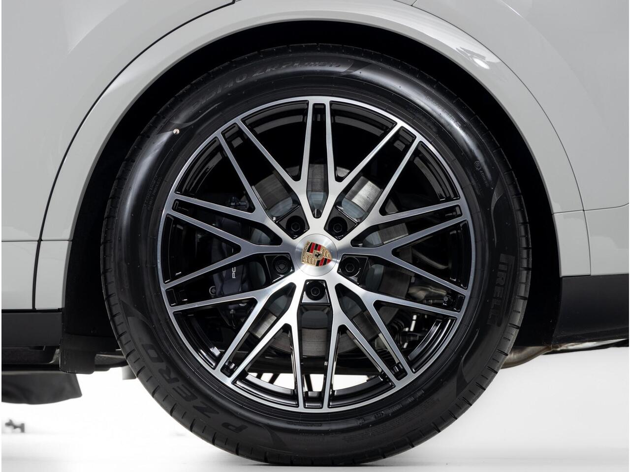 Porsche CAYENNE E-Hybrid