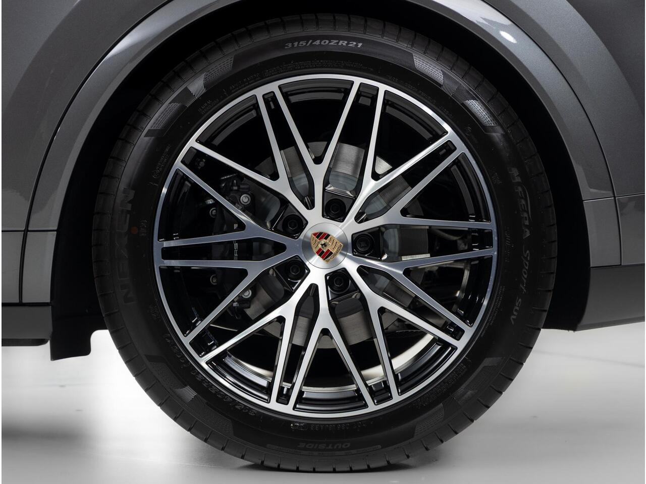 Porsche CAYENNE E-Hybrid