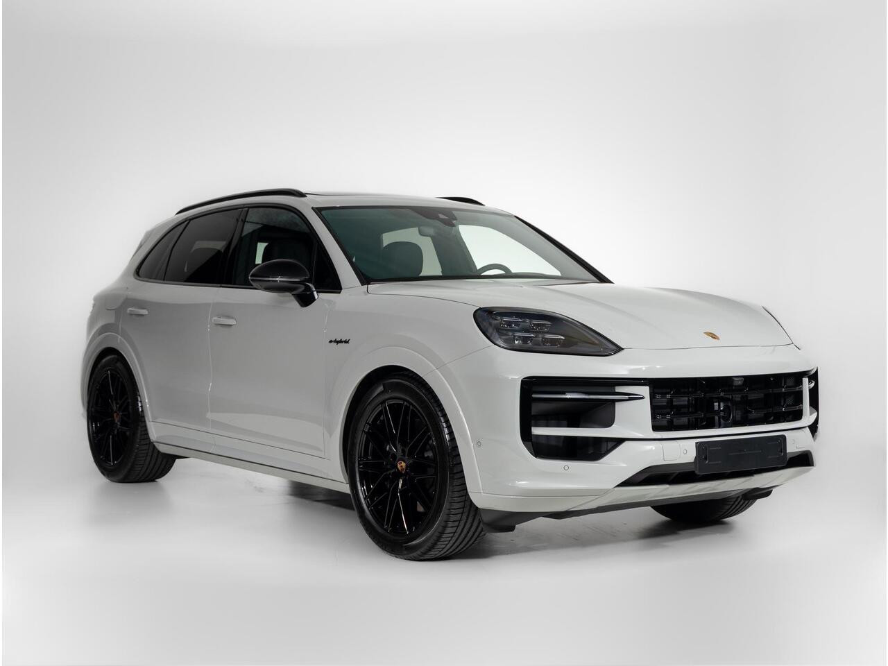 Porsche CAYENNE E-Hybrid Black Edition