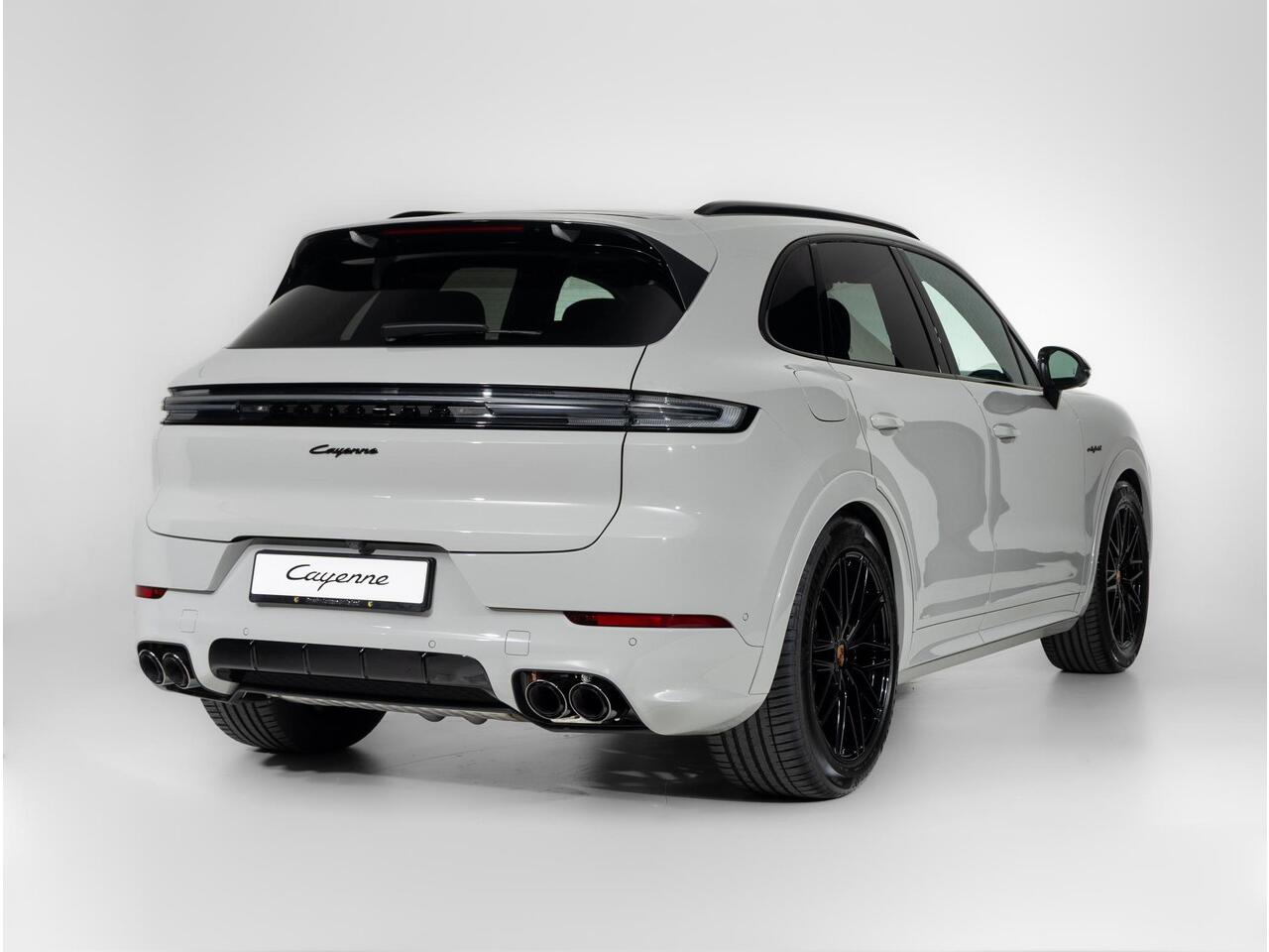 Porsche CAYENNE E-Hybrid Black Edition