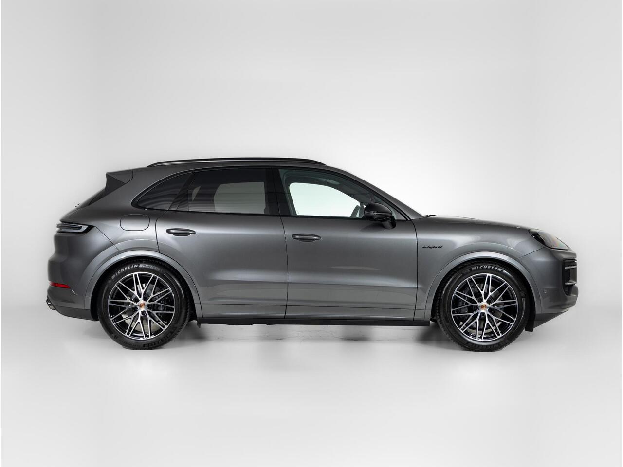Porsche CAYENNE E-Hybrid Black Edition
