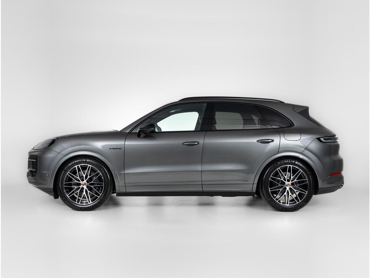 Porsche CAYENNE E-Hybrid Black Edition