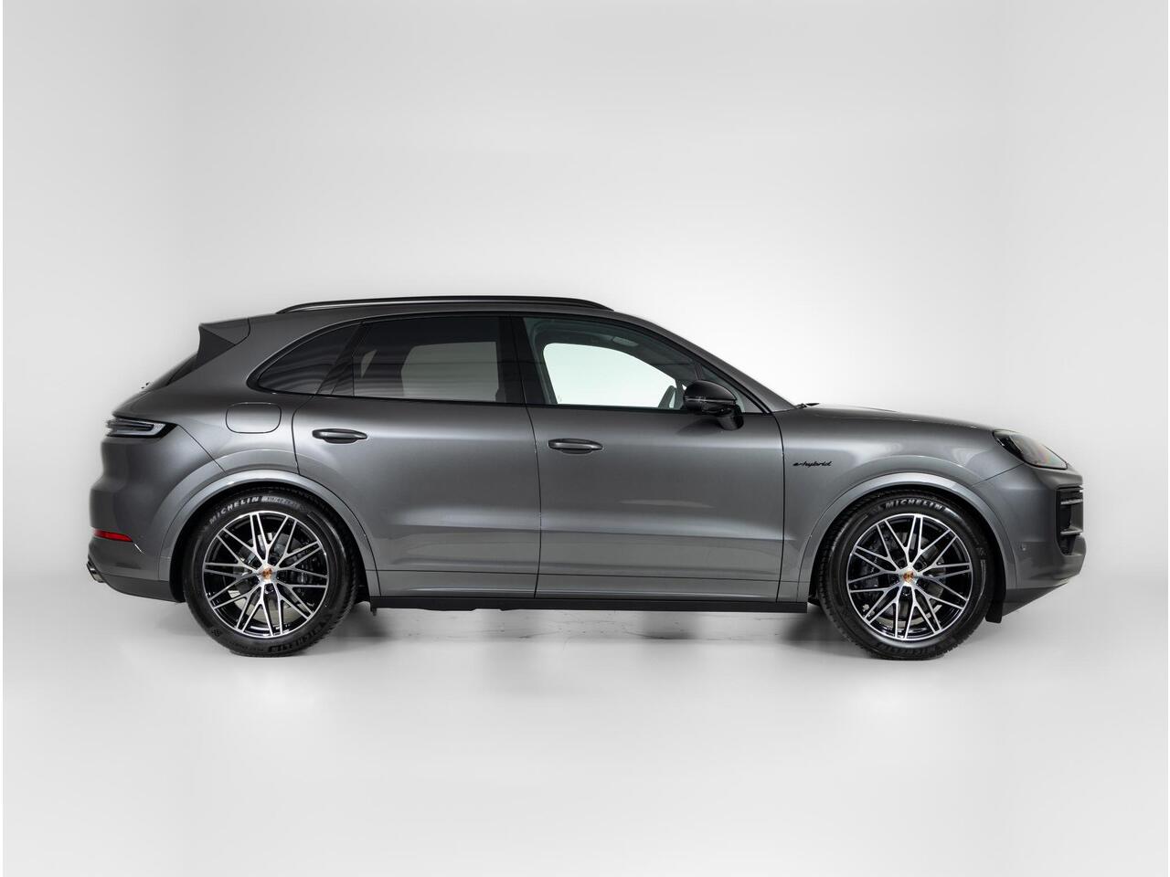 Porsche CAYENNE E-Hybrid Black Edition