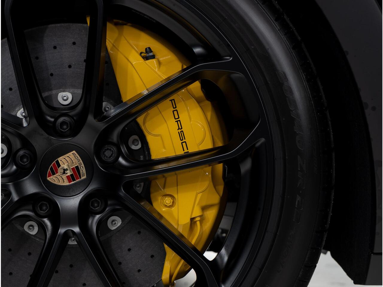 Porsche CAYENNE Coupé Turbo E-Hybrid GT