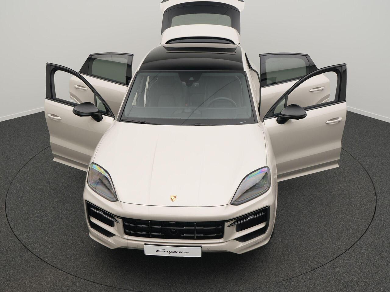Porsche CAYENNE Coupé E-Hybrid Black Edition