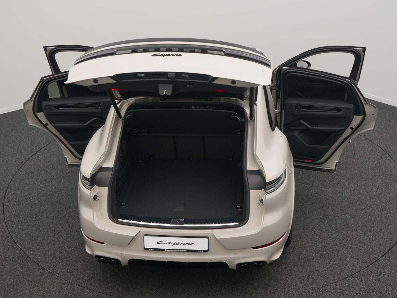 Porsche CAYENNE Coupé E-Hybrid Black Edition