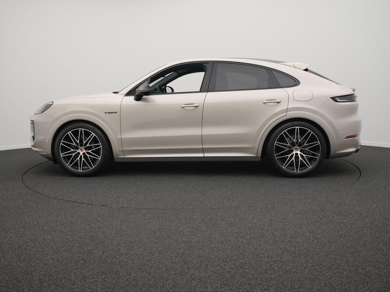 Porsche CAYENNE Coupé E-Hybrid Black Edition