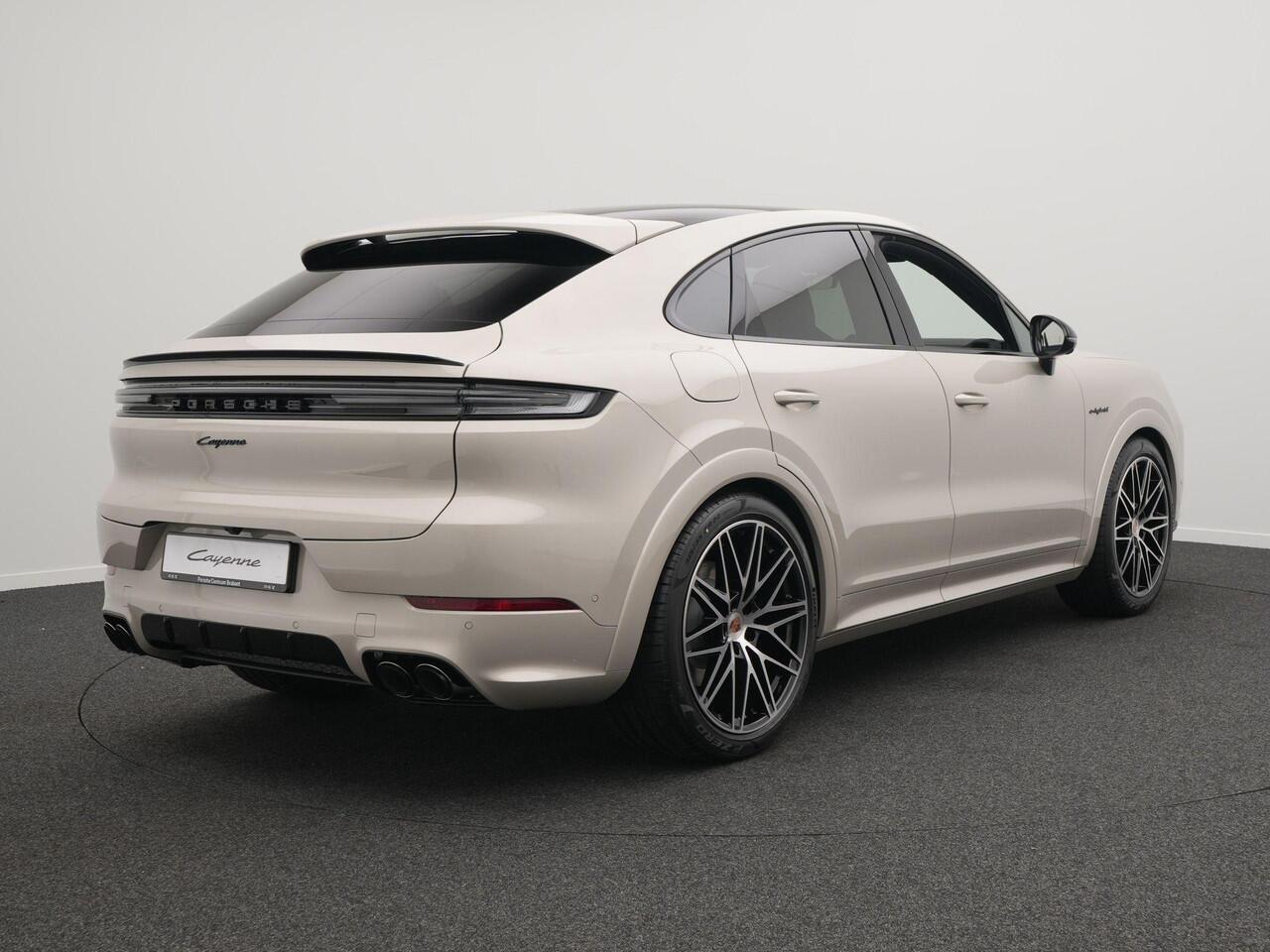 Porsche CAYENNE Coupé E-Hybrid Black Edition