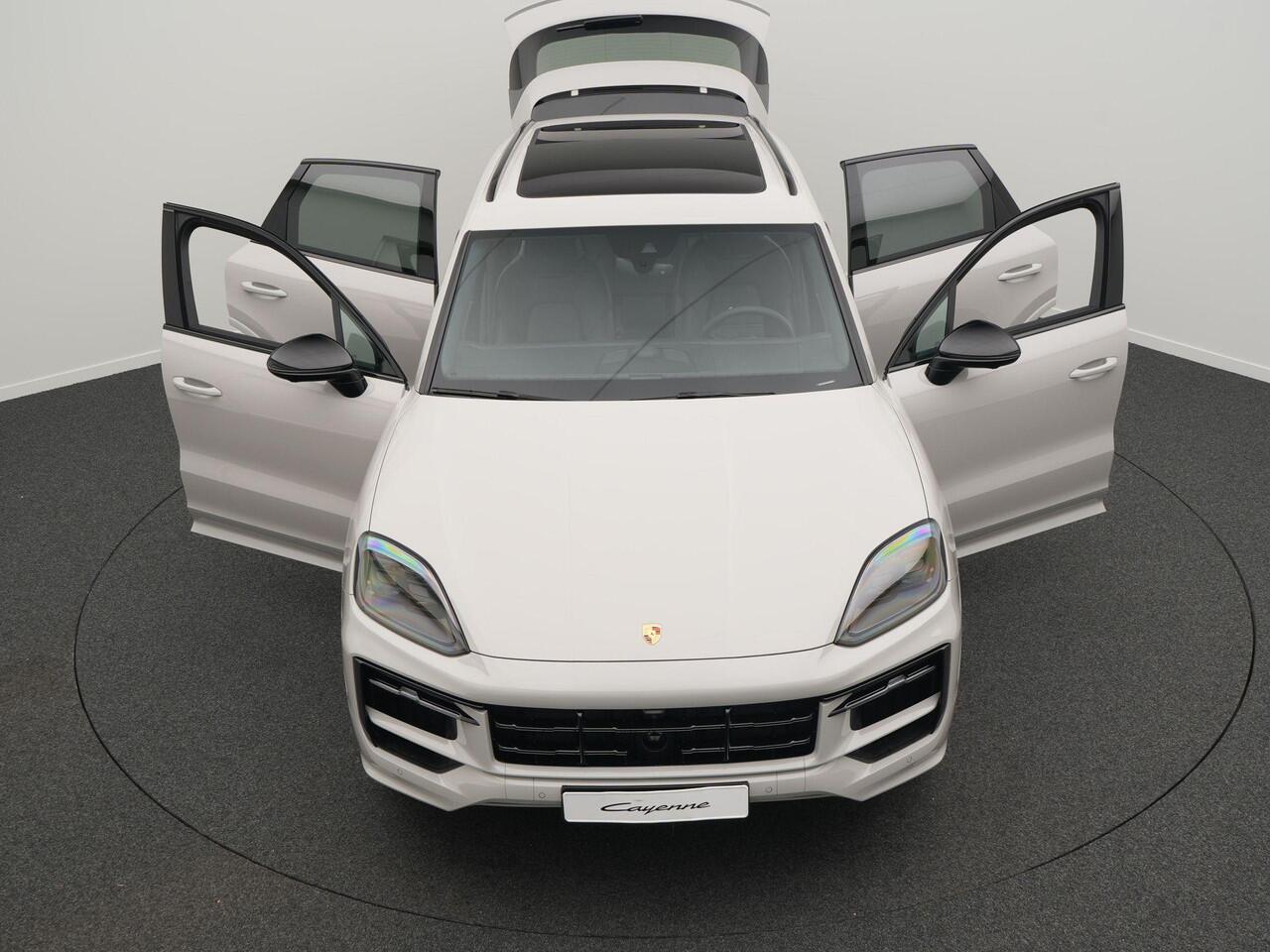 Porsche CAYENNE Coupé E-Hybrid Black Edition