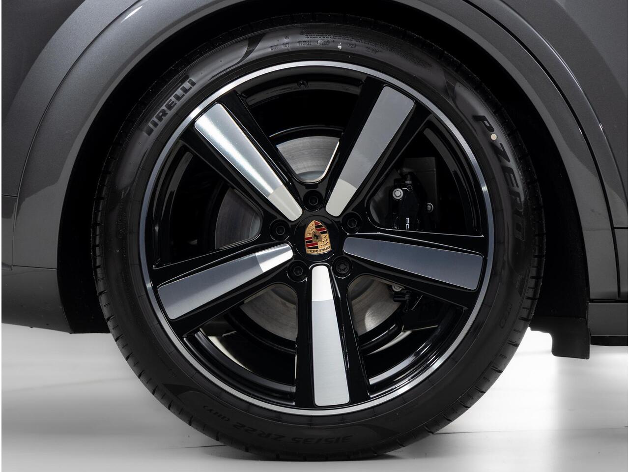 Porsche CAYENNE S E-Hybrid Black Edition