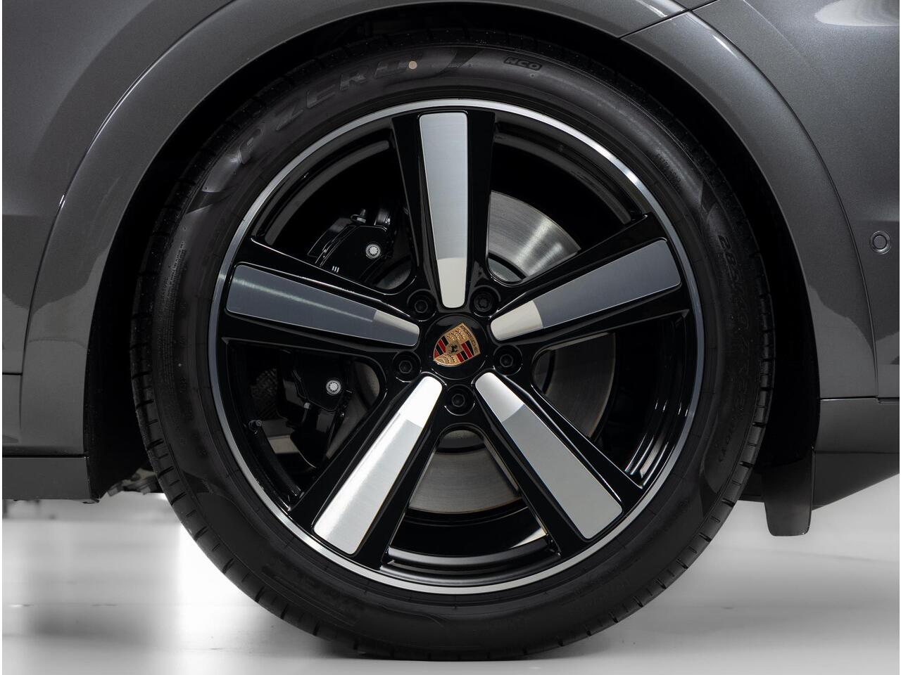 Porsche CAYENNE S E-Hybrid Black Edition