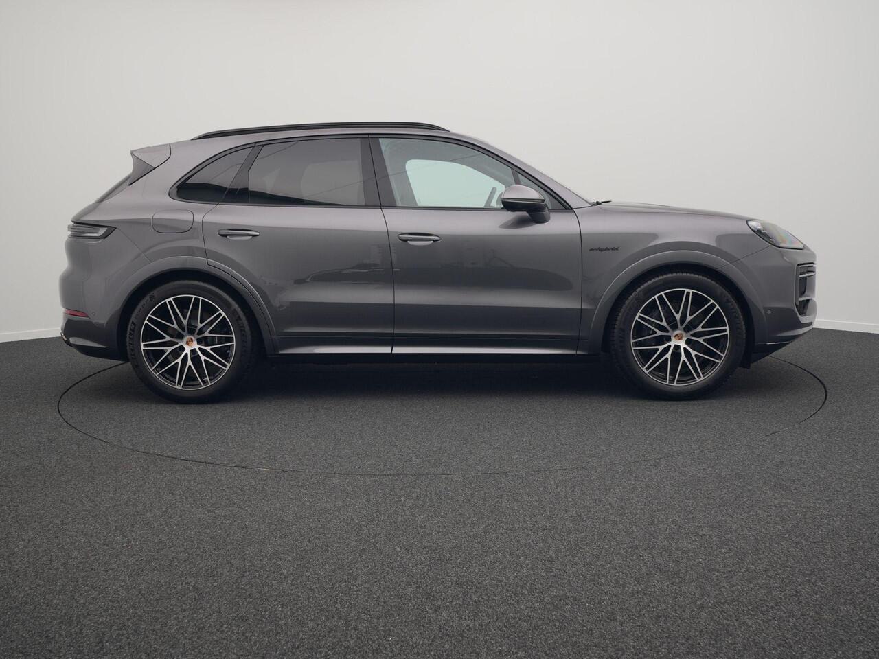Porsche CAYENNE E-Hybrid