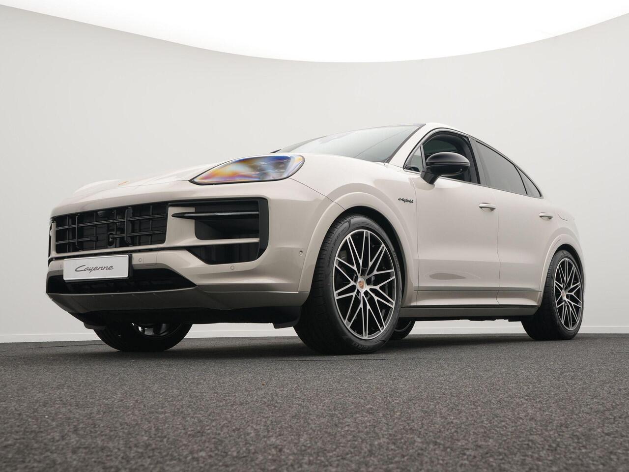 Porsche CAYENNE Coupé E-Hybrid Black Edition