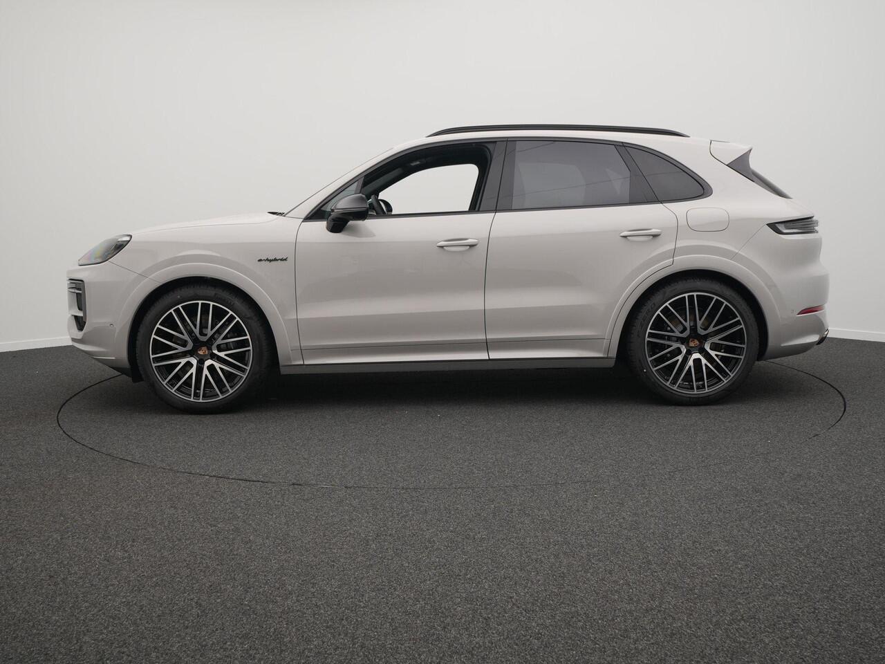 Porsche CAYENNE Coupé E-Hybrid Black Edition