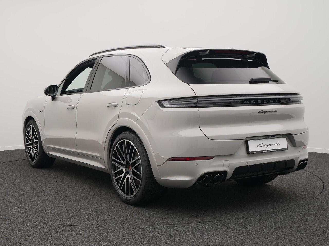 Porsche CAYENNE Coupé E-Hybrid Black Edition