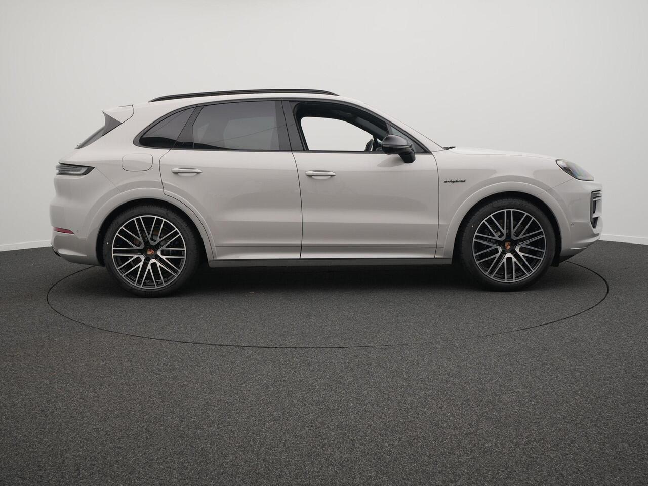 Porsche CAYENNE Coupé E-Hybrid Black Edition