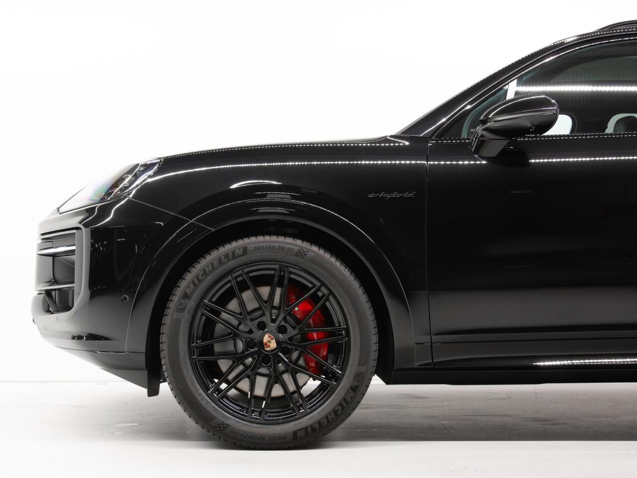 Porsche CAYENNE S E-Hybrid Black Edition