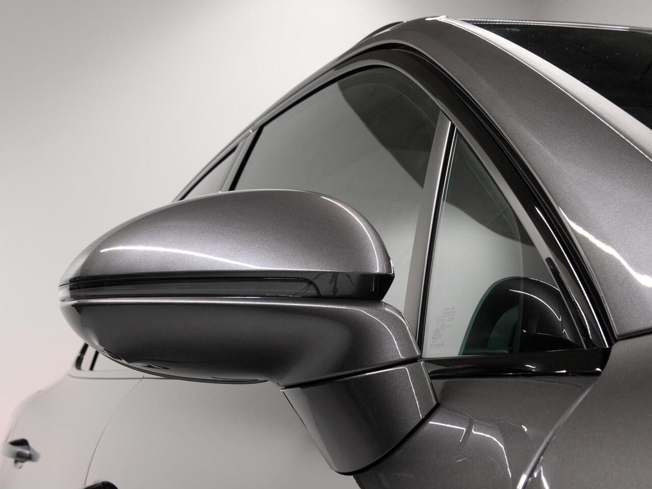 Porsche CAYENNE E-Hybrid Black Edition