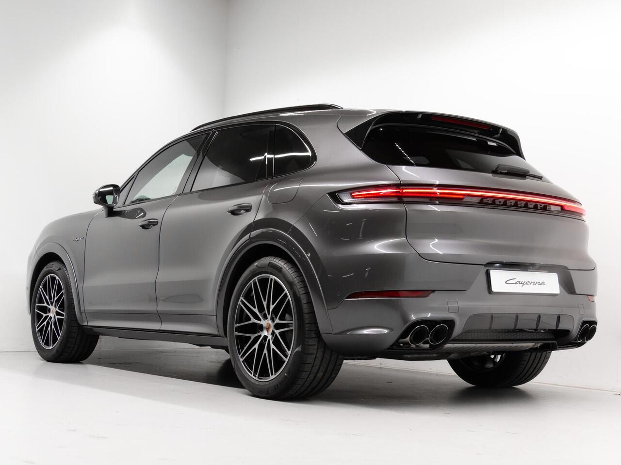 Porsche CAYENNE E-Hybrid Black Edition