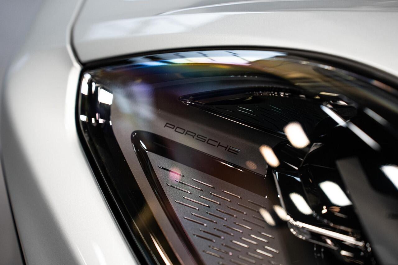 Porsche CAYENNE Coupé 3.0 E-Hybrid *Sport-Design / Vierwielbesturing / Stoelventilatie / BOSE / 18-Wegs / Panorama / Soft-Close / Keyless*