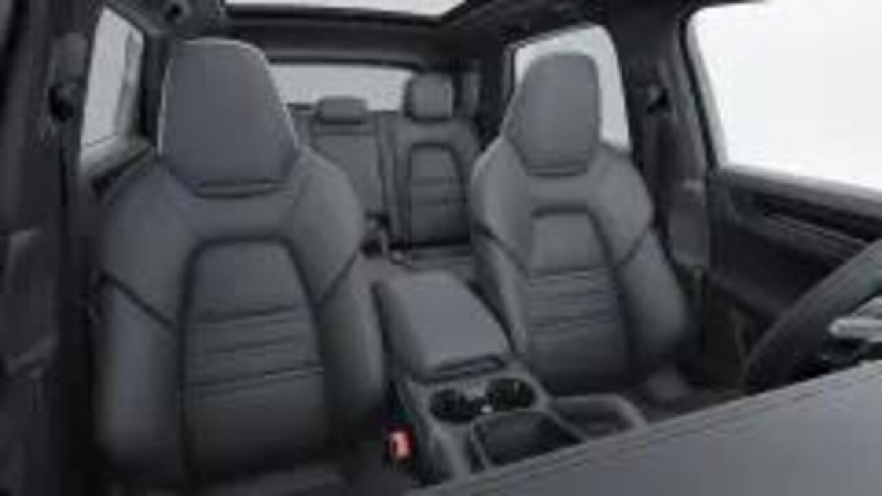 Porsche CAYENNE E-Hybrid Black Edition