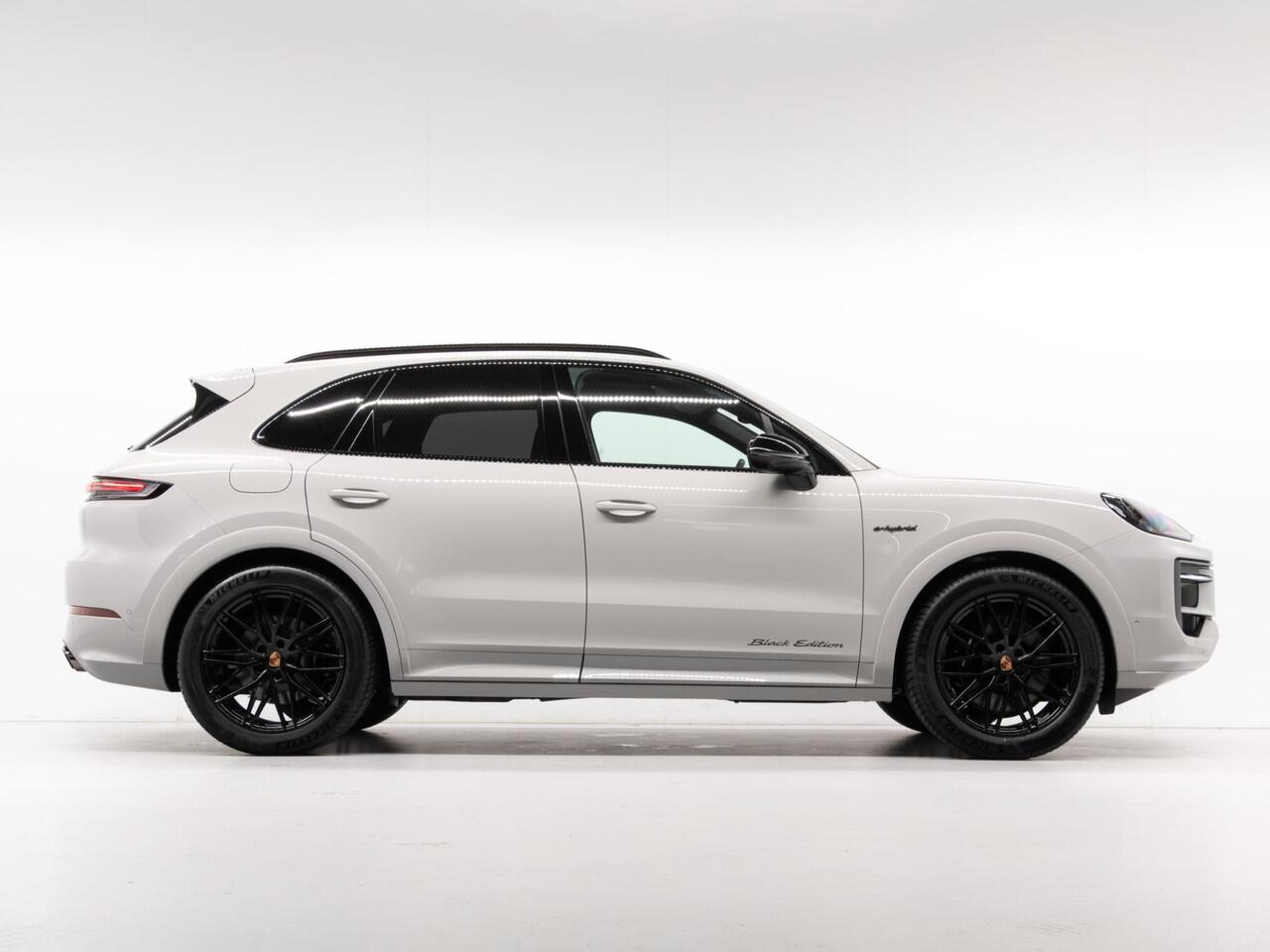 Porsche CAYENNE E-Hybrid Black Edition
