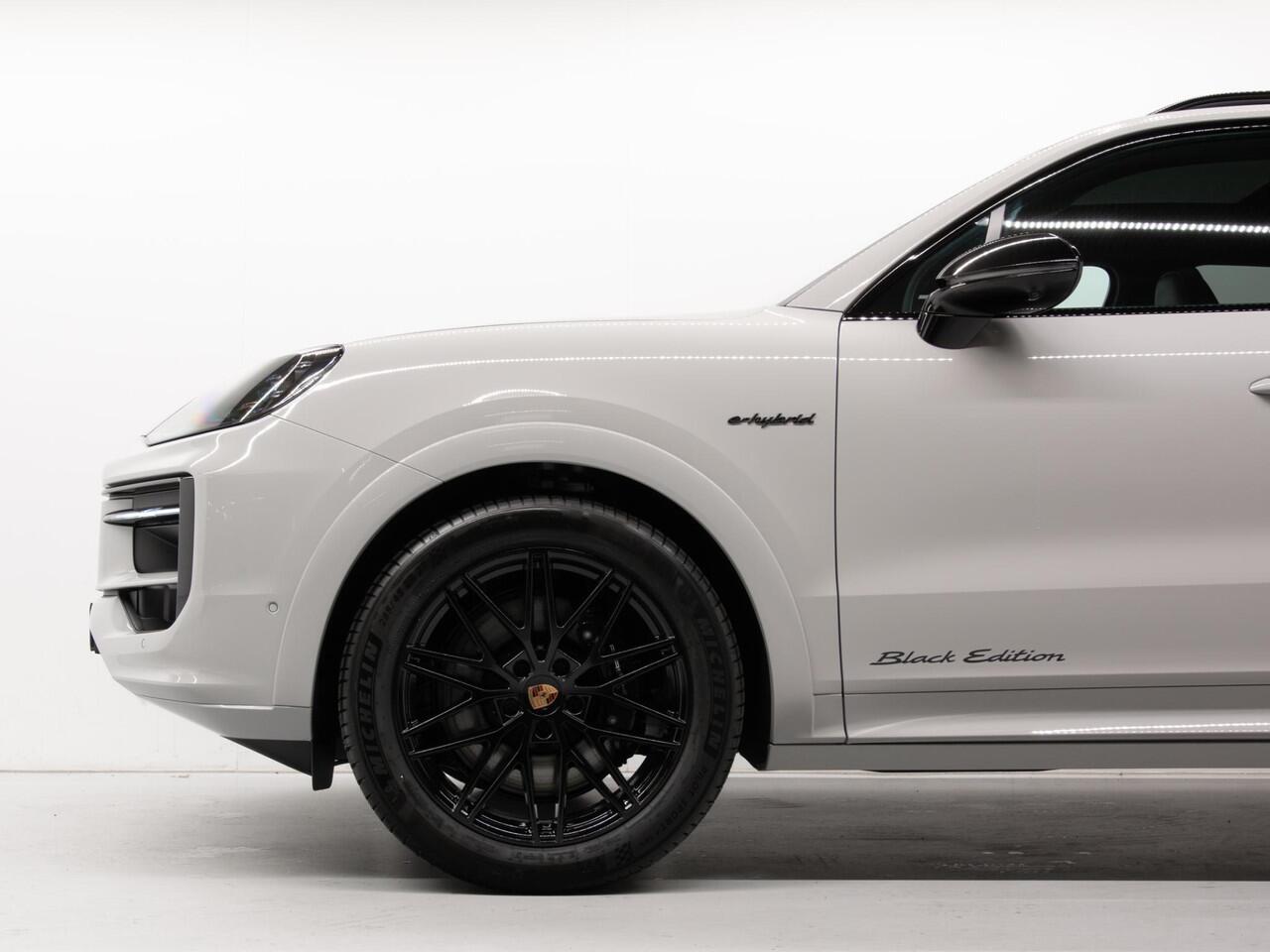 Porsche CAYENNE E-Hybrid Black Edition