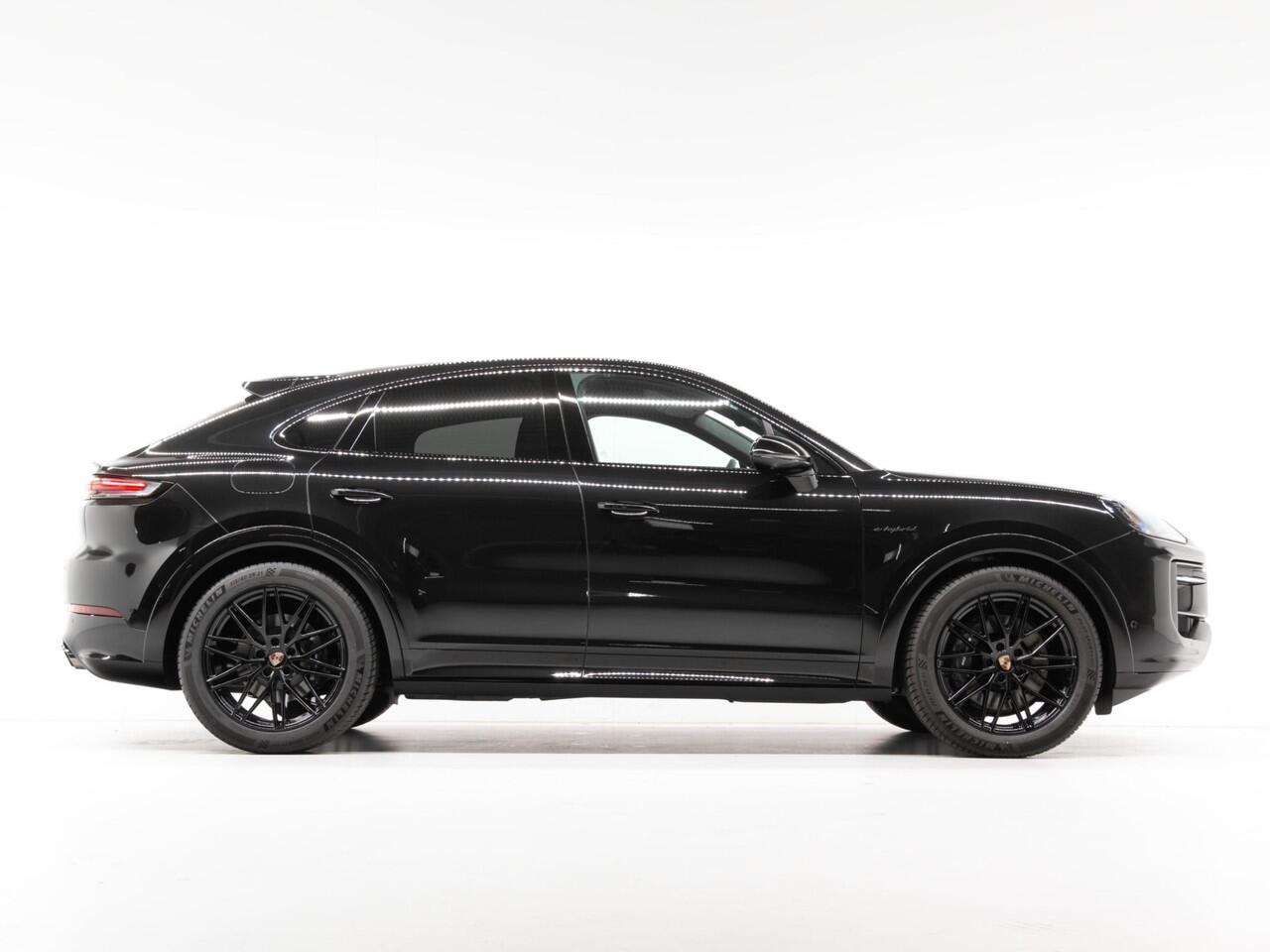 Porsche CAYENNE E-Hybrid Coupé Black Edition