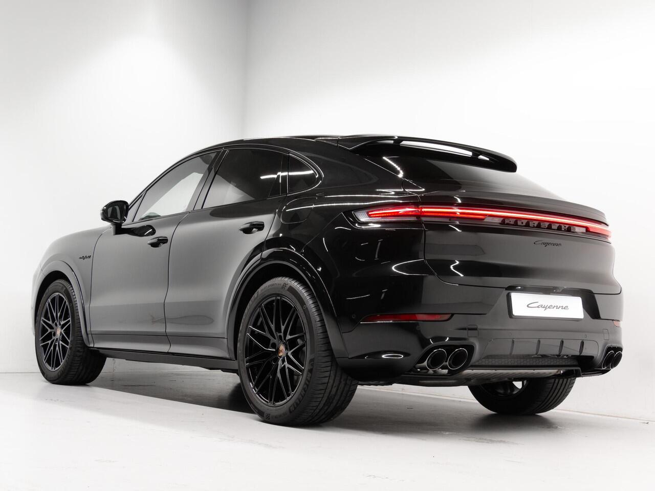 Porsche CAYENNE E-Hybrid Coupé Black Edition