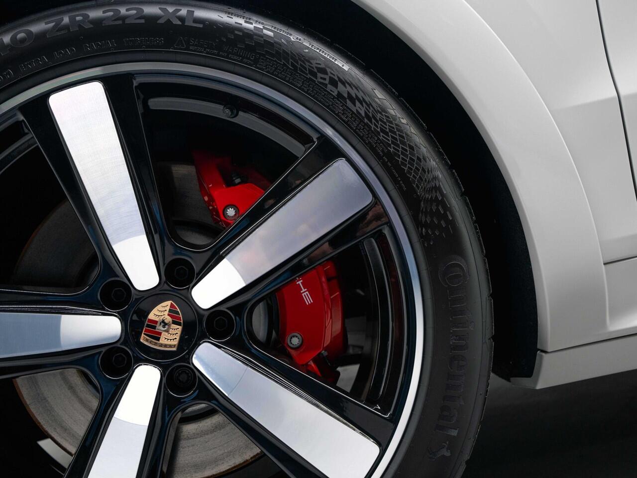 Porsche CAYENNE E-Hybrid Coupé Black Edition