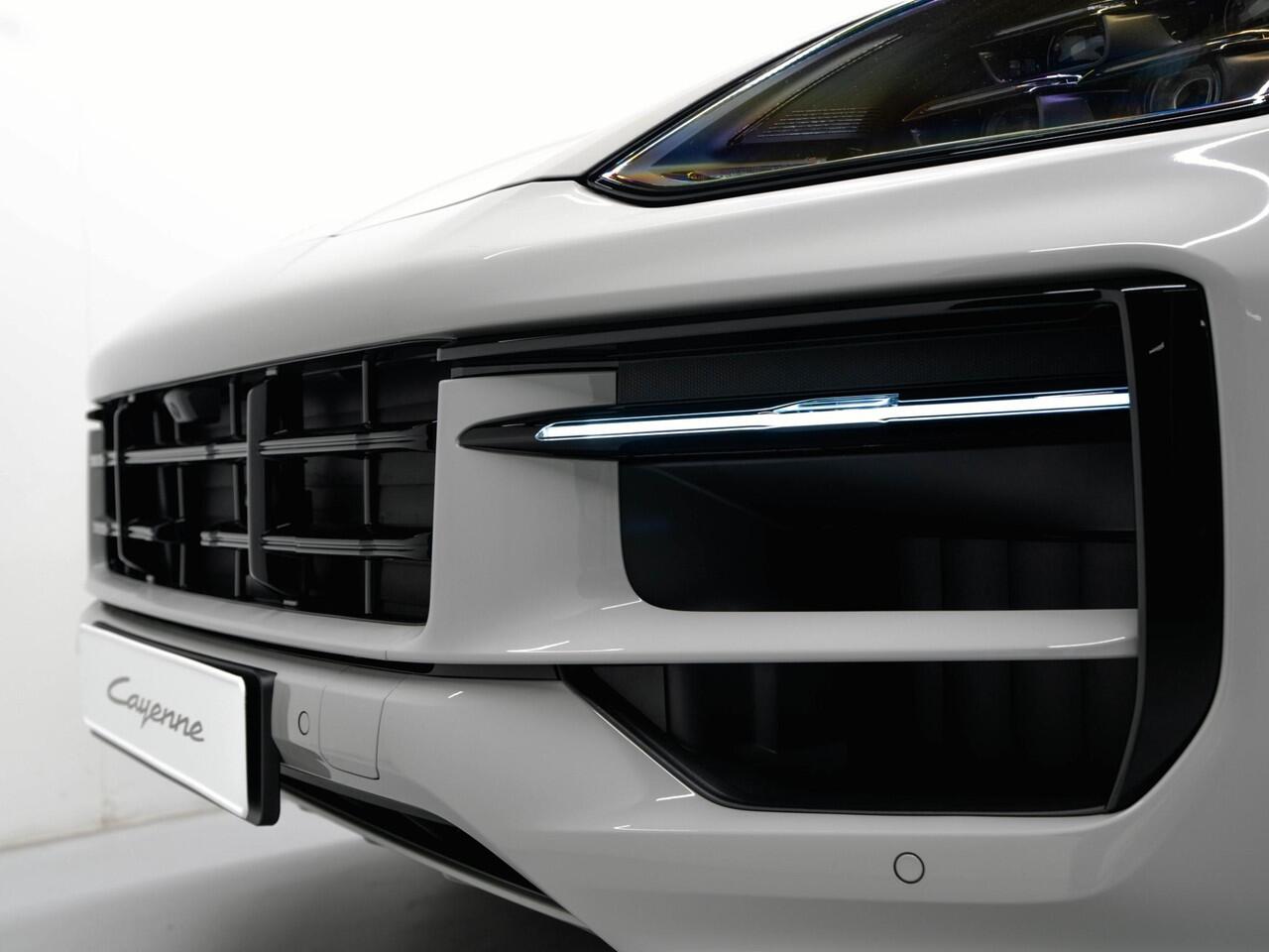 Porsche CAYENNE E-Hybrid Coupé Black Edition