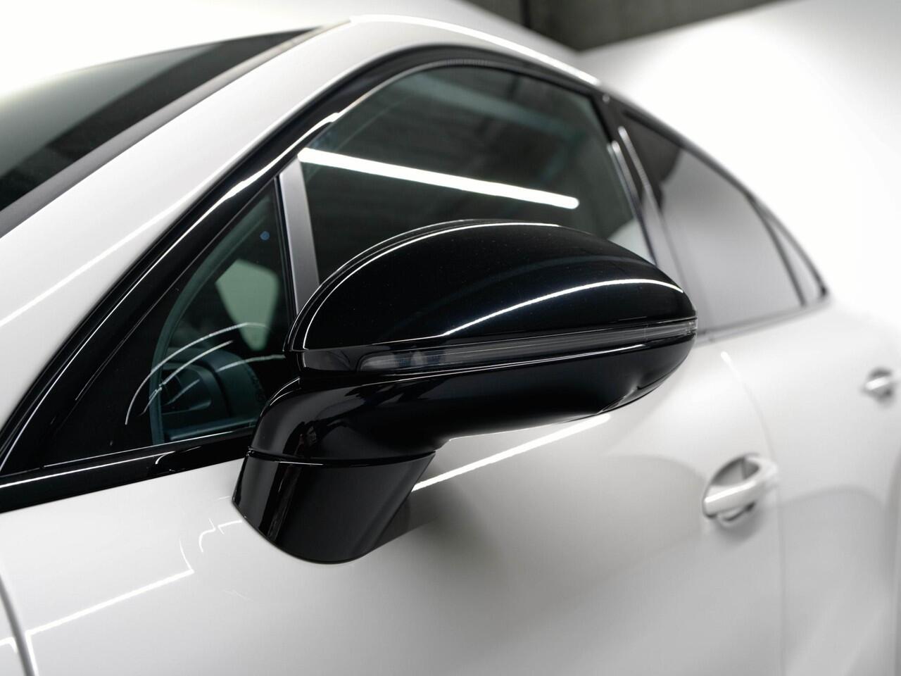 Porsche CAYENNE E-Hybrid Coupé Black Edition