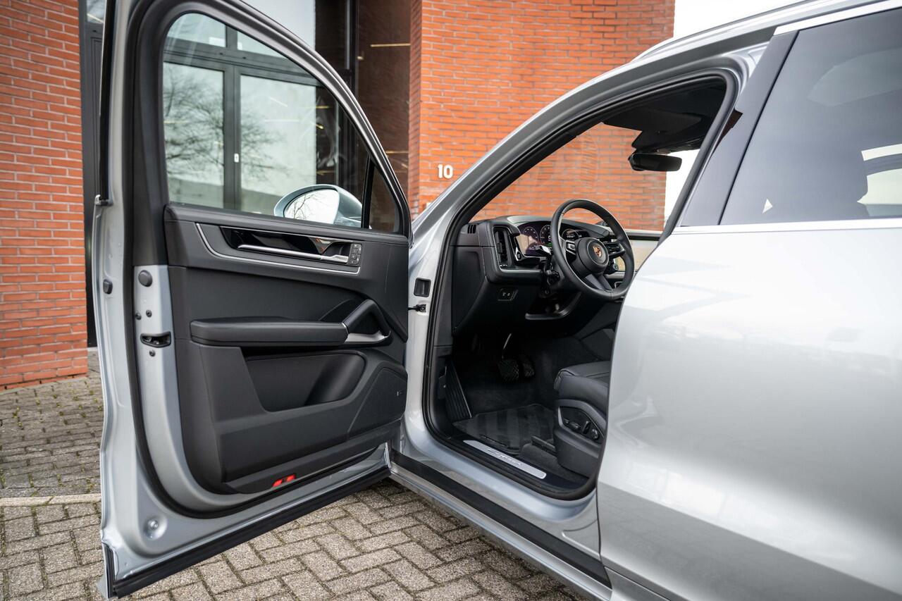 Porsche CAYENNE 3.0 E-Hybrid SportDesign 4-Wielsturing InnoDrive