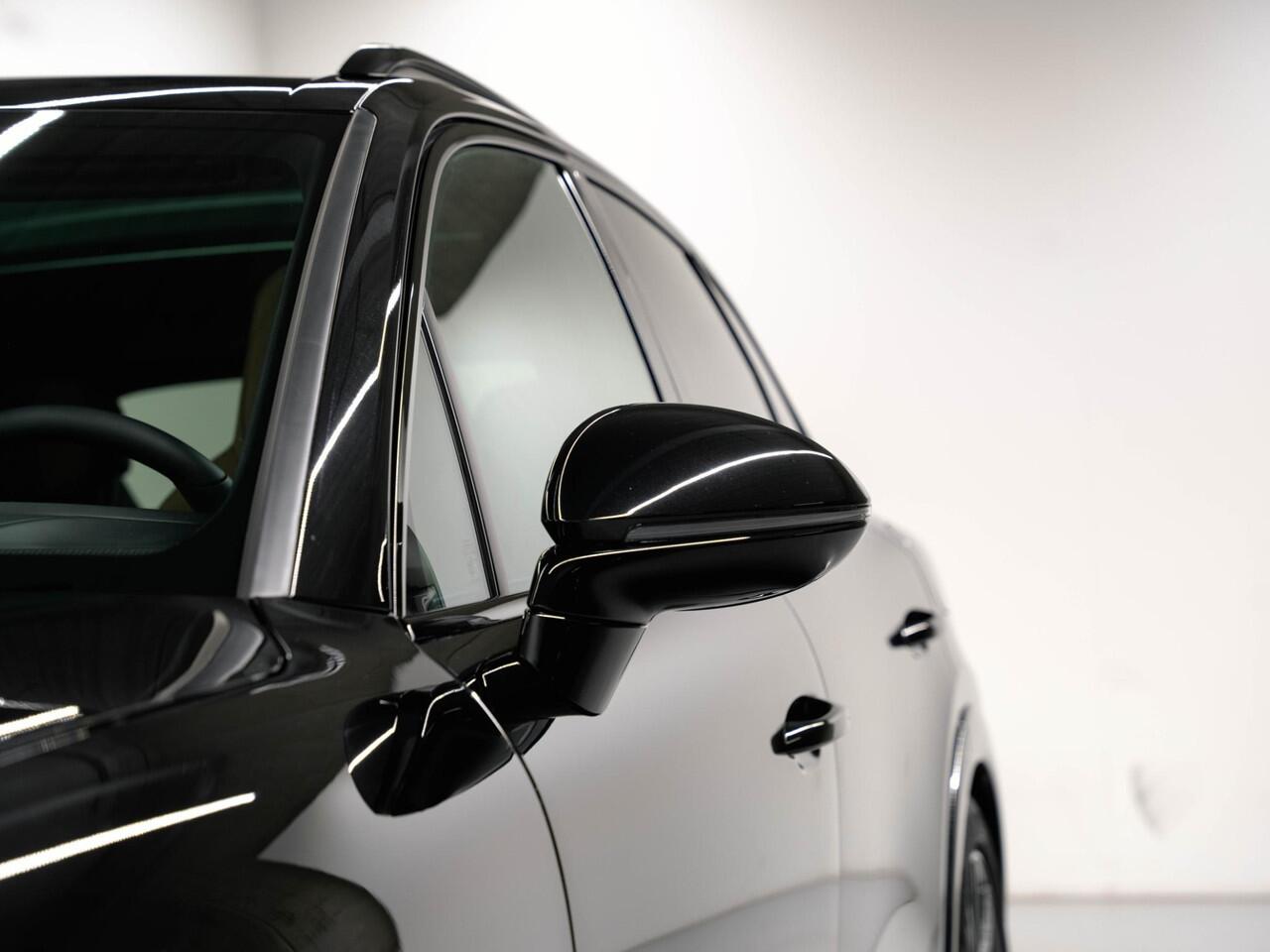 Porsche CAYENNE E-Hybrid Black Edition