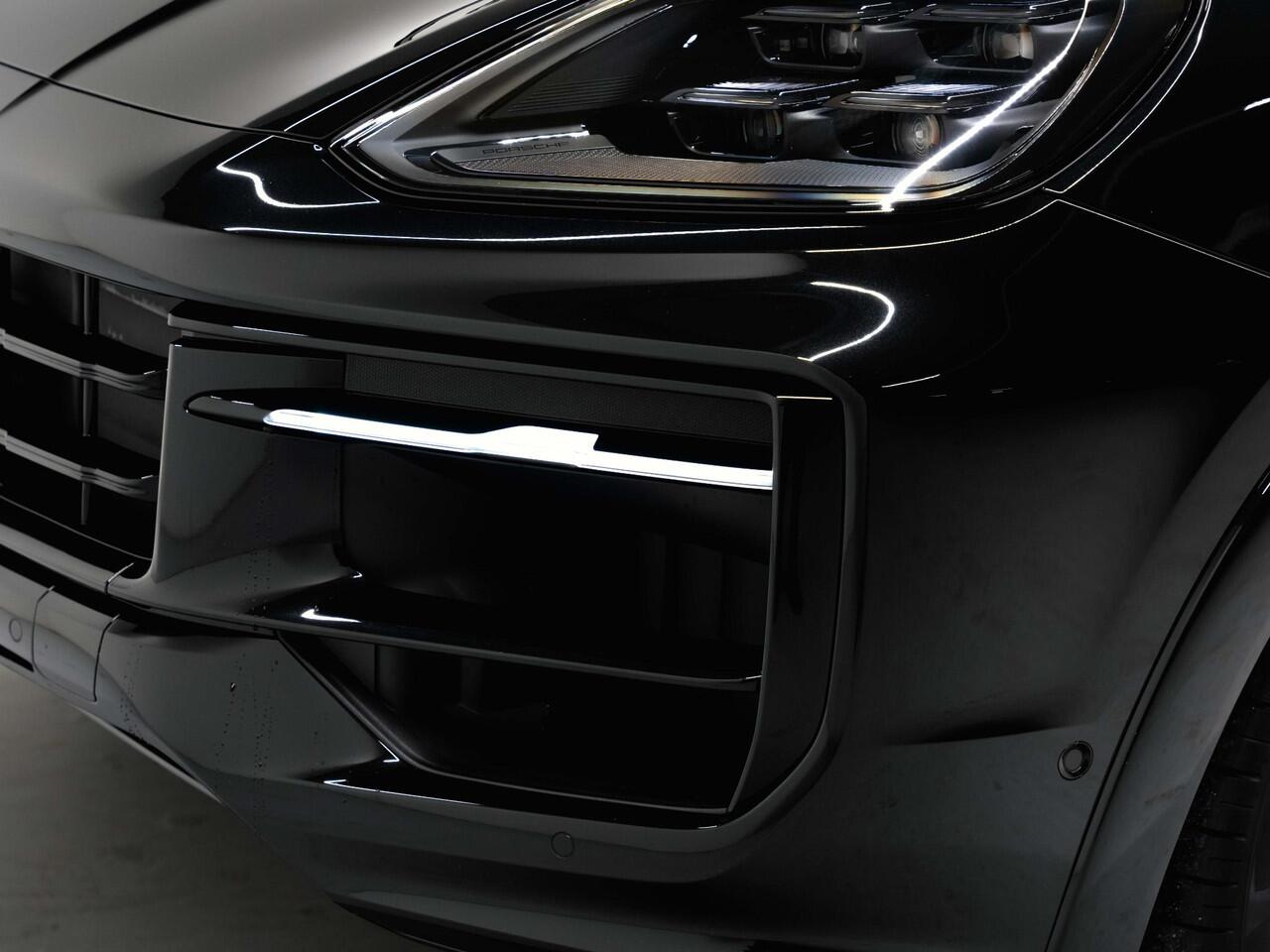 Porsche CAYENNE E-Hybrid Black Edition