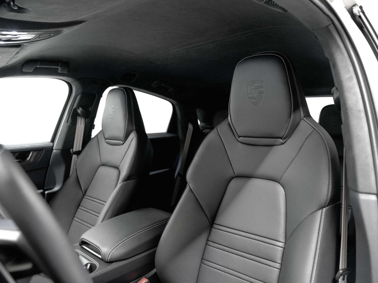 Porsche CAYENNE Turbo E-Hybrid Coupé with GT Package