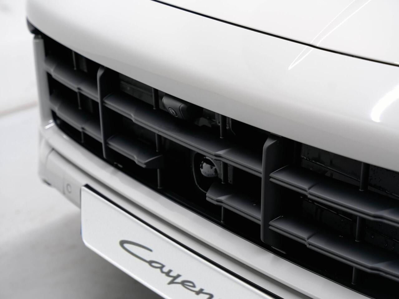 Porsche CAYENNE Turbo E-Hybrid Coupé with GT Package