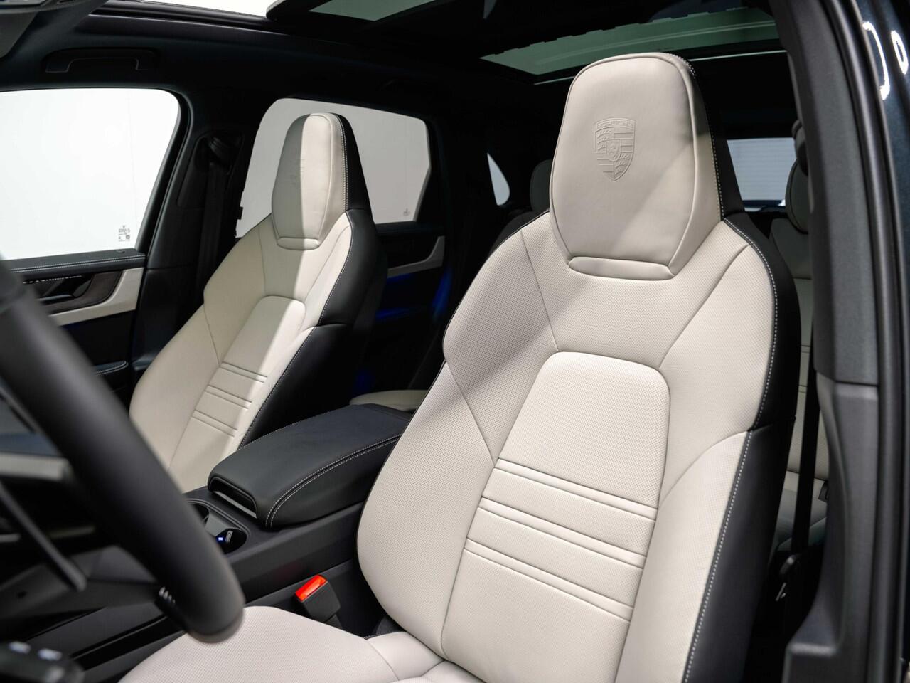 Porsche CAYENNE S E-Hybrid Black Edition