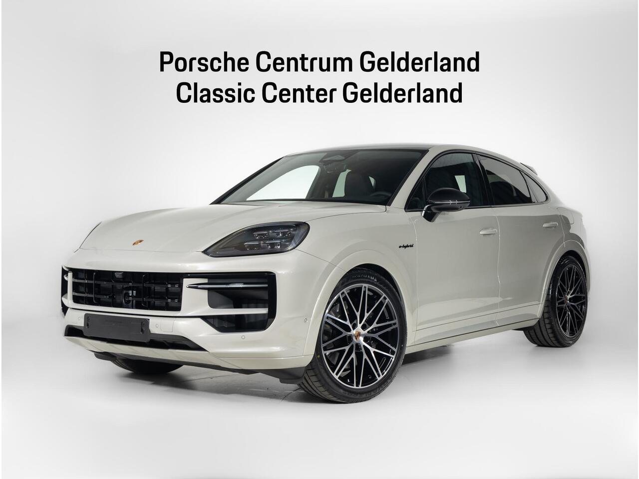 Porsche CAYENNE Coupé E-Hybrid Black Edition