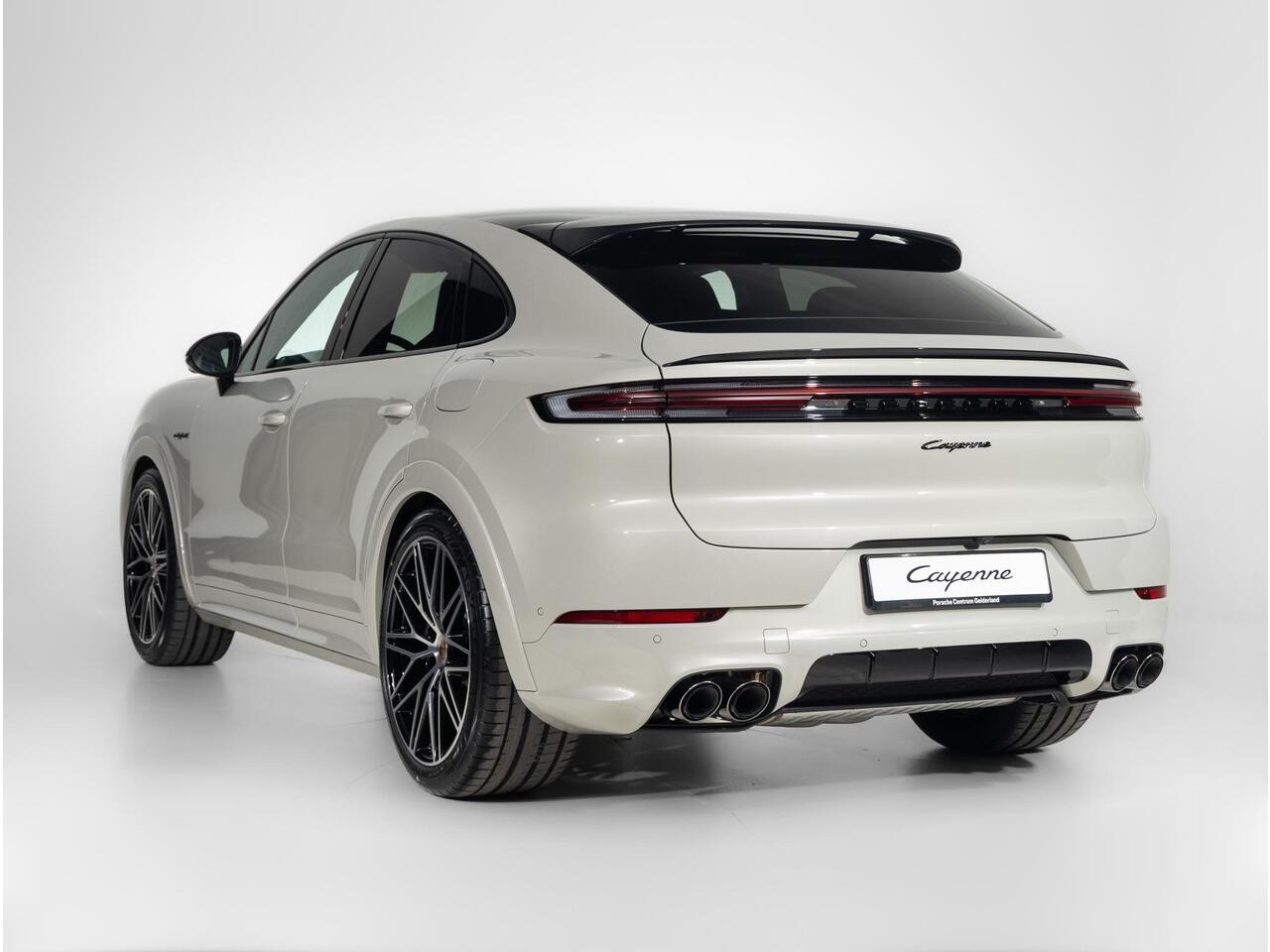 Porsche CAYENNE Coupé E-Hybrid Black Edition